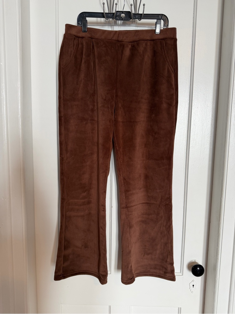 Classic Concepts EUC Size XL Pull-On Textured Pants